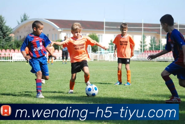 问鼎娱乐APP 高清赛事图